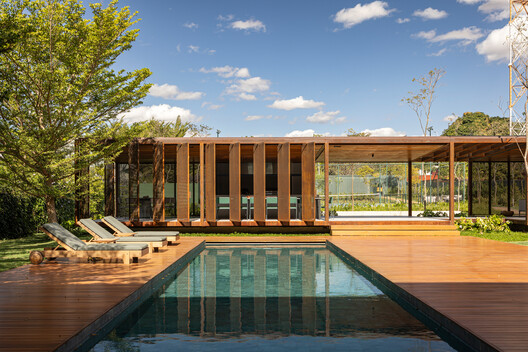 Pavilhão Varanda House / ARQBR Arquitetura e Urbanismo - Image 2 of 45