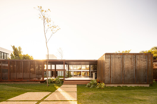 Pavilhão Varanda House / ARQBR Arquitetura e Urbanismo - Image 43 of 45