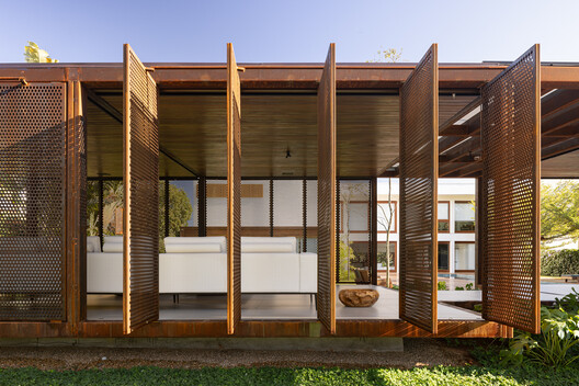 Pavilhão Varanda House / ARQBR Arquitetura e Urbanismo - Image 15 of 45