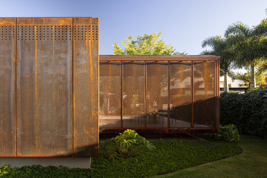 Pavilhão Varanda House / ARQBR Arquitetura e Urbanismo - Image 38 of 45