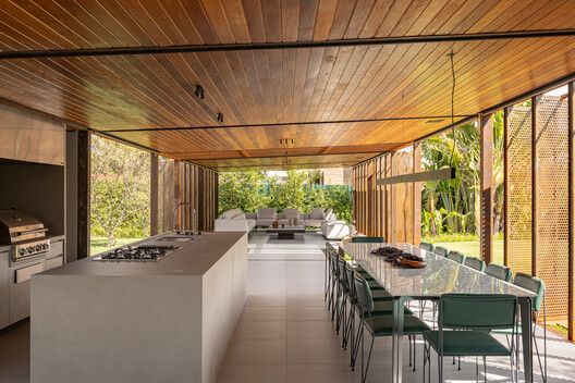 Pavilhão Varanda House / ARQBR Arquitetura e Urbanismo - Image 40 of 45