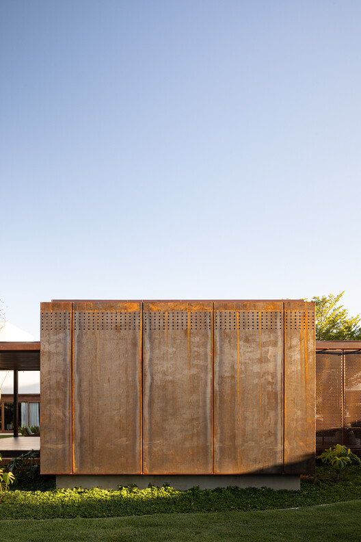 Pavilhão Varanda House / ARQBR Arquitetura e Urbanismo - Image 32 of 45