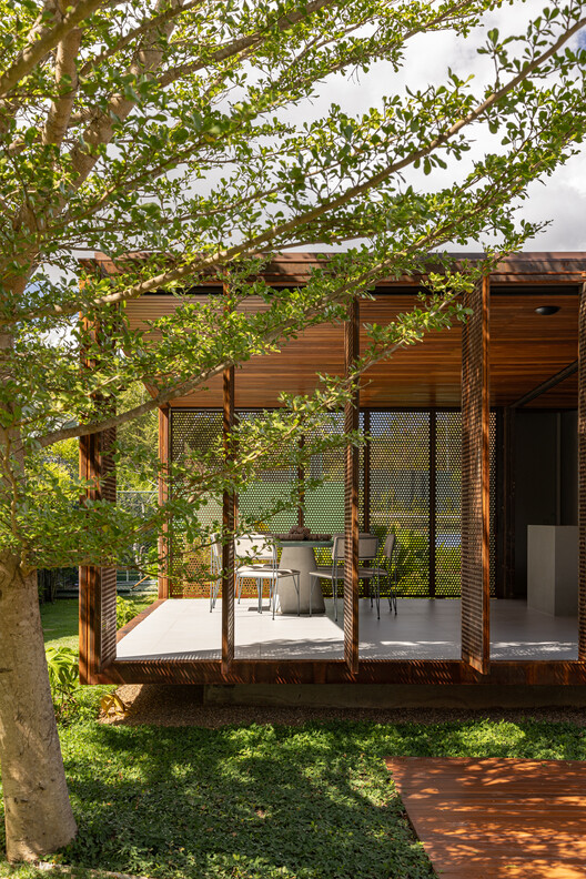 Pavilhão Varanda House / ARQBR Arquitetura e Urbanismo - Exterior Photography, Wood, Garden