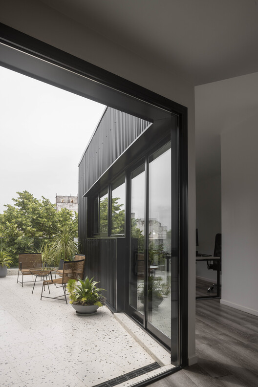 Oficinas en Villa Urquiza / Christian Silva arquitecto - Imagen 10 de 38