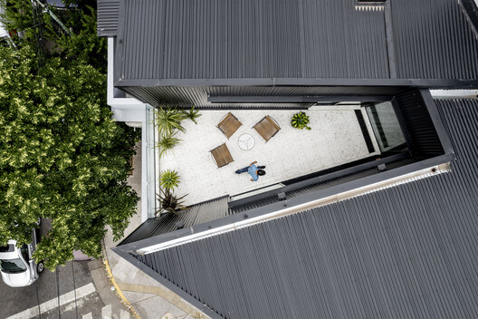Oficinas en Villa Urquiza / Christian Silva arquitecto - Imagen 8 de 38