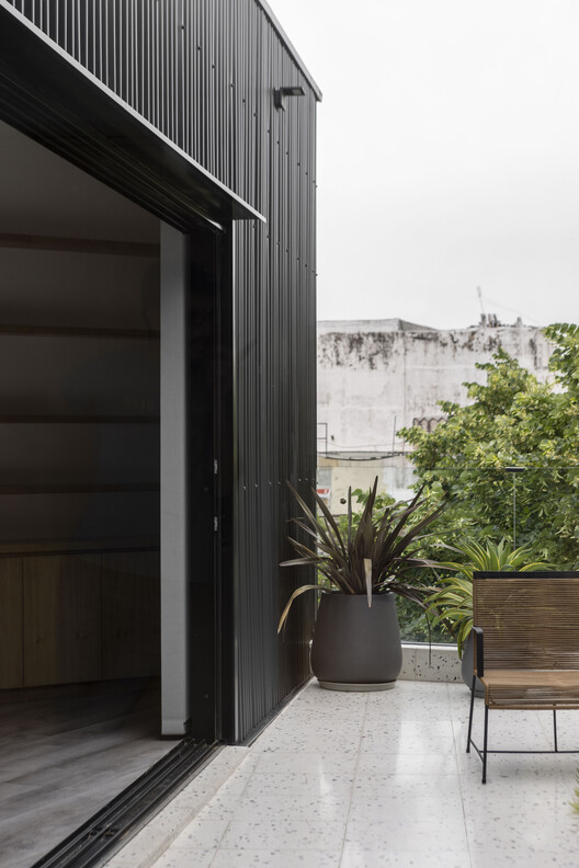 Oficinas en Villa Urquiza / Christian Silva arquitecto - Imagen 16 de 38