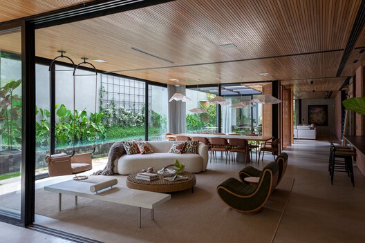 Residência VH / Sandra Sayeg Tranchesi Arquitetura Residência VH / Sandra Sayeg Tranchesi Arquitetura - Imagem 8 de 29