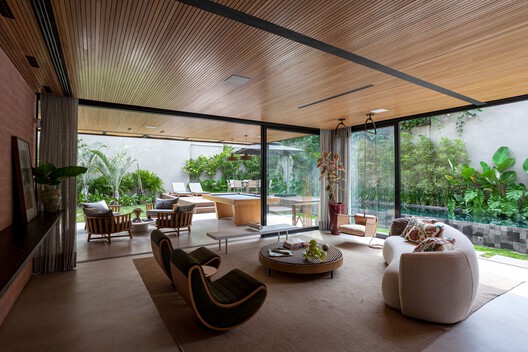 Residência VH / Sandra Sayeg Tranchesi Arquitetura Residência VH / Sandra Sayeg Tranchesi Arquitetura - Imagem 9 de 29