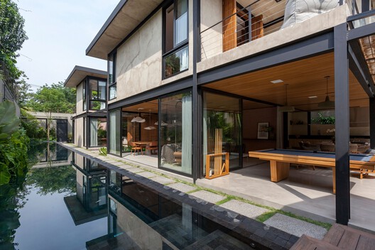 Residência VH / Sandra Sayeg Tranchesi Arquitetura Residência VH / Sandra Sayeg Tranchesi Arquitetura - Fotografia de Exterior, Balcão