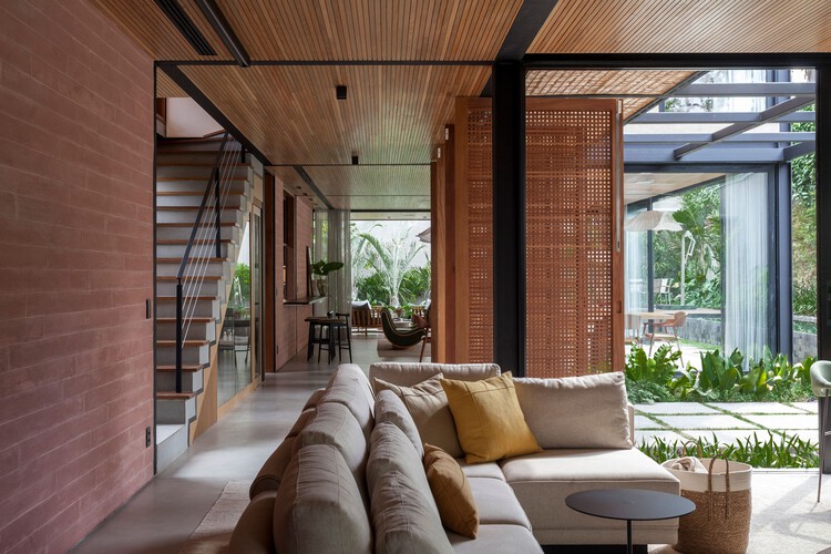 Residência VH / Sandra Sayeg Tranchesi Arquitetura - Imagem 13 de 29