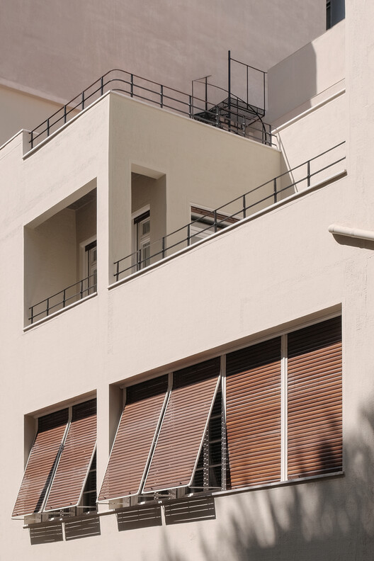 XT97 Modernist Housing / Lara Vartzioti - Image 6 of 24