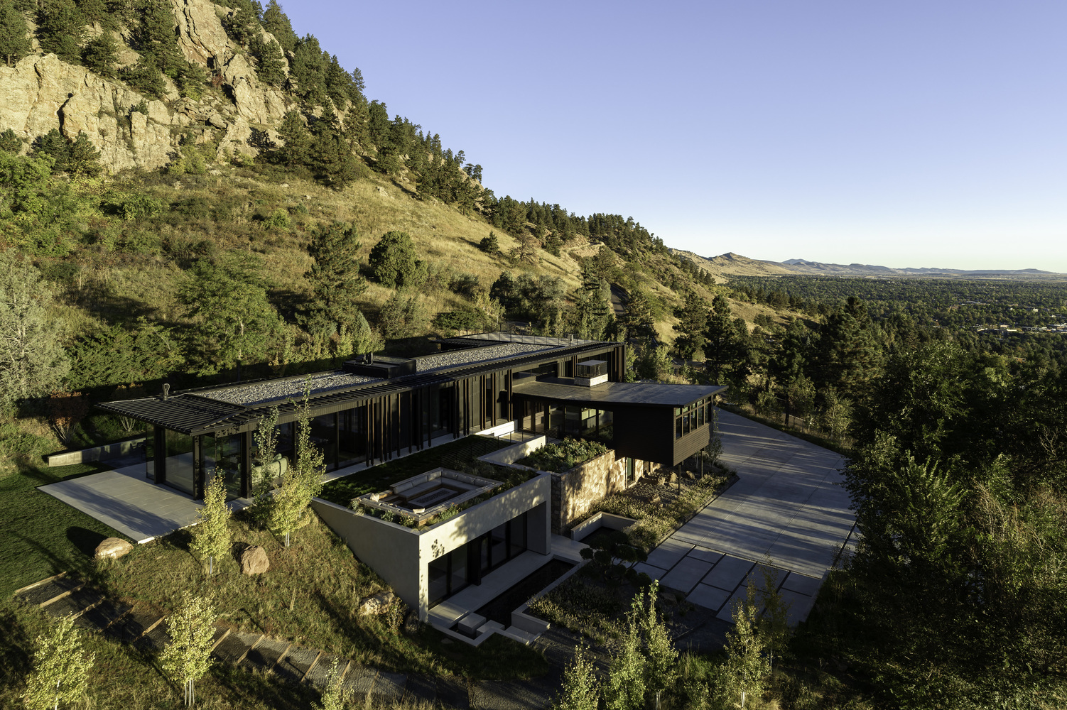 Panorama House / Studio B Architecture + Interiors