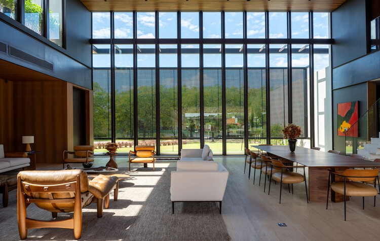 Residência à Beira do Lago / Alexandre Chaguri Arquitetura - Imagem 2 de 43