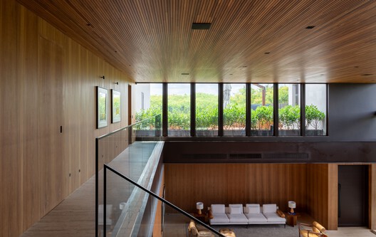 Residência à Beira do Lago / Alexandre Chaguri Arquitetura - Imagem 30 de 43