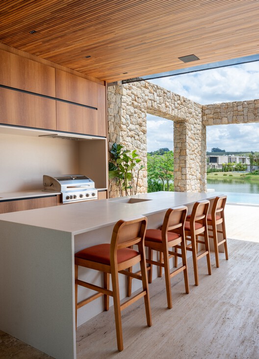 Residência à Beira do Lago / Alexandre Chaguri Arquitetura - Imagem 27 de 43