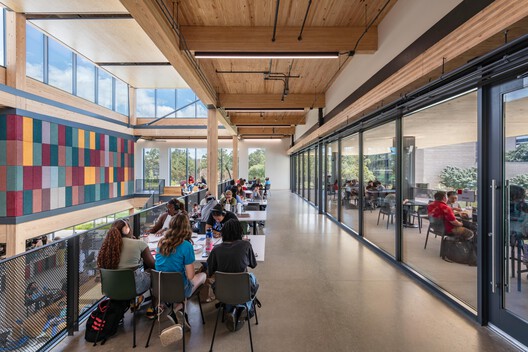 Retail, Auxiliary, and Dining (RAD) Center at the University of Houston / Perkins&Will - Image 13 of 20