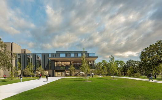 Retail, Auxiliary, and Dining (RAD) Center at the University of Houston / Perkins&Will - Image 10 of 20
