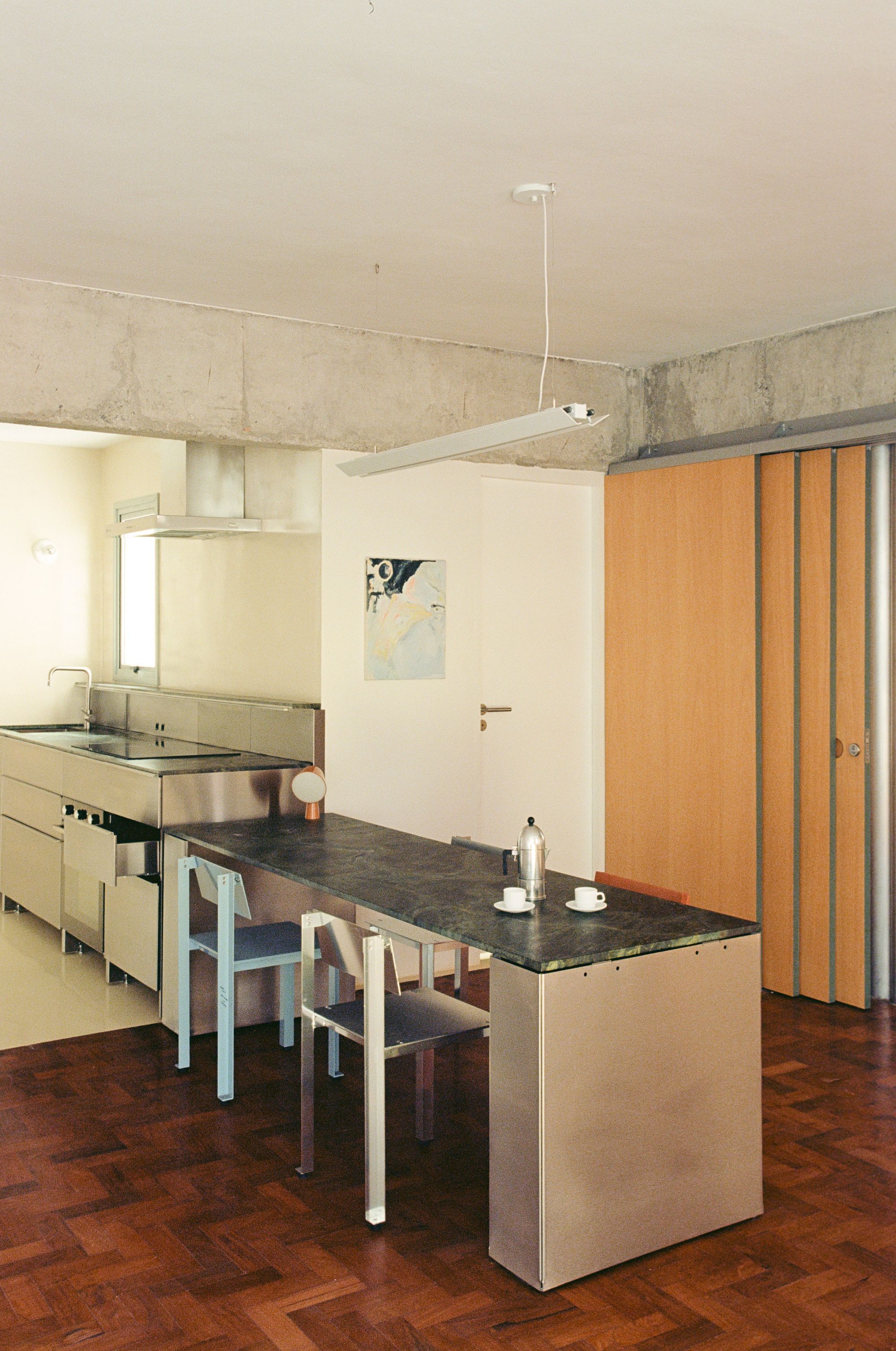 Galeria de Apartamento III / Luiz Solano - 2