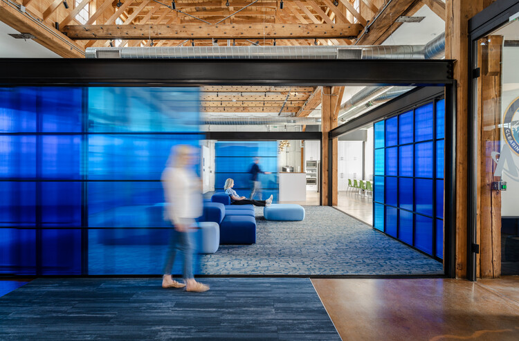 NeoAccel office