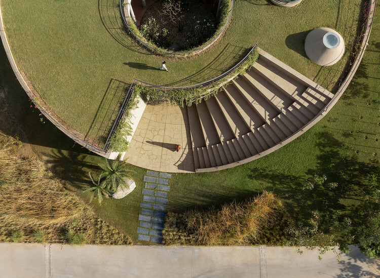 Clube Comunitário Habitat 0 / RA Design Studio - Imagem 15 de 17