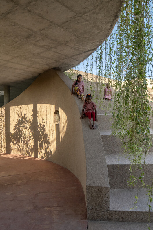 Habitat 0 Community Club / RA Design Studio - Interior Photography, Concrete