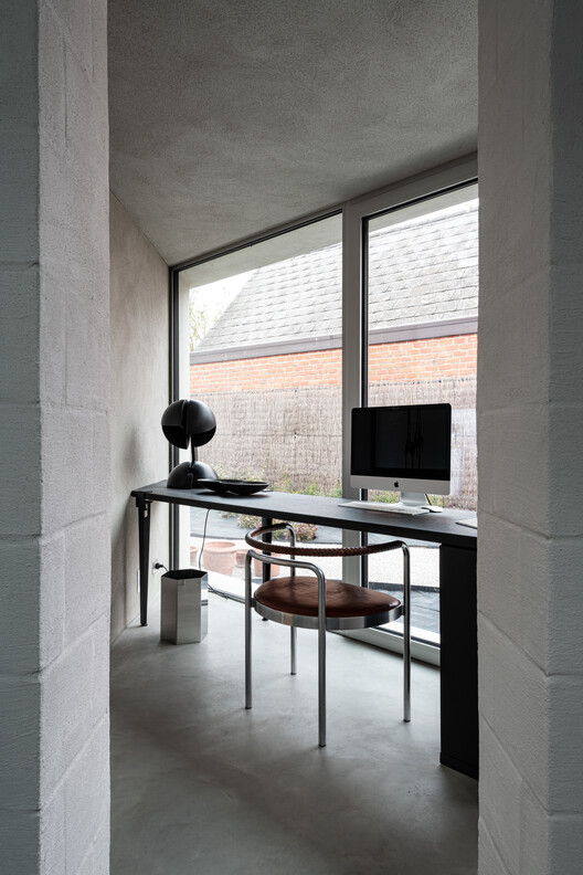 45° Grid House / Objekt Architecten - Interior Photography, Chair
