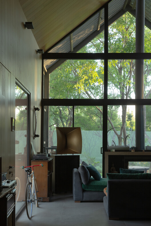 Casa Flecha / Mora Hughes Arquitectos - Imagen 15 de 25