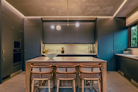 Casa LG / Dosorozco + LASSALA estudio - Fotografía interior, Cocina, Madera, Encimera, Iluminación, Sillas, Vidrio