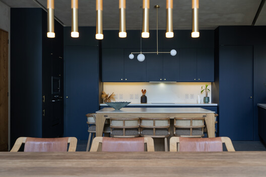 Casa LG / Dosorozco + LASSALA estudio - Fotografía interior, Cocina, Madera, Iluminación, Sillas, Encimera, Vidrio