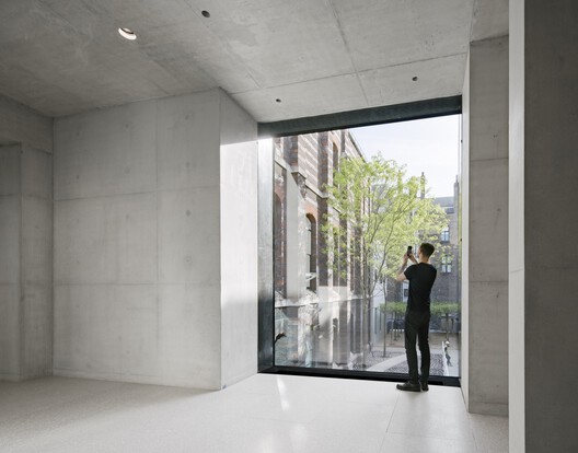 Touching the Past: When Architecture Becomes a Gesture of Continuity - Image 14 of 60