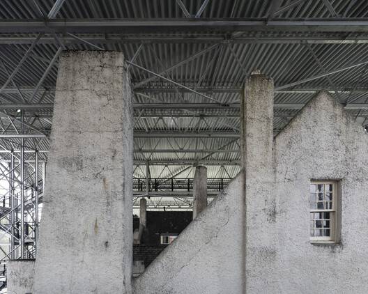 Touching the Past: When Architecture Becomes a Gesture of Continuity - Image 45 of 60
