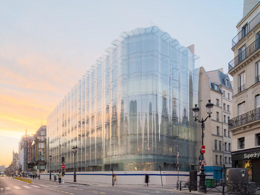 Touching the Past: When Architecture Becomes a Gesture of Continuity - Image 31 of 60