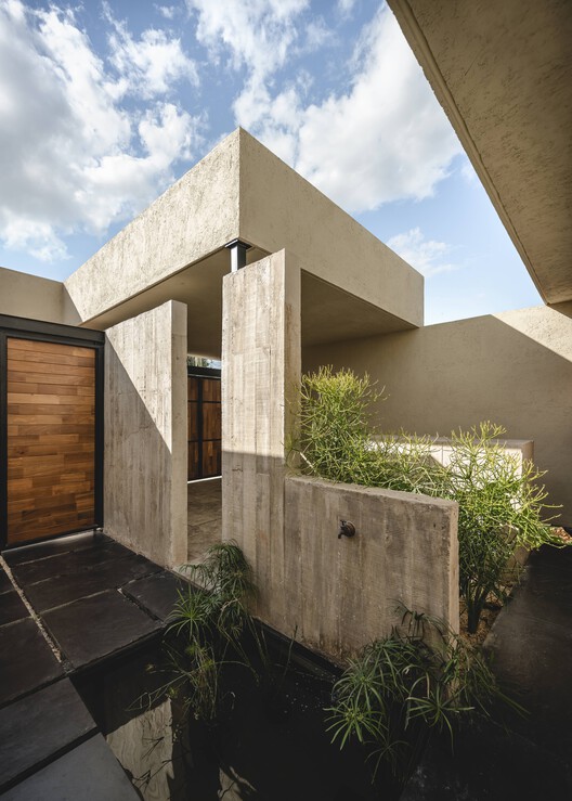 Casa Umbral / Taller Estilo Arquitectura - Imagen 7 de 32
