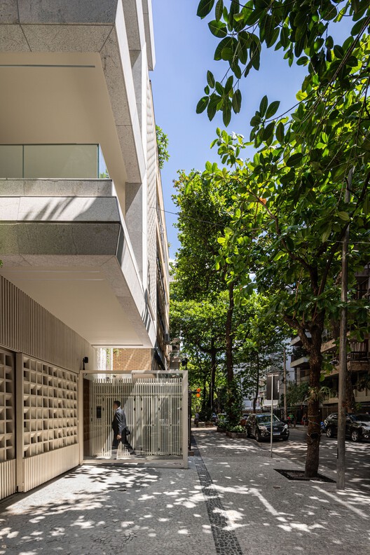 Edifício Atobá  /  Cité Arquitetura - Fotografia de Exterior, Balcão