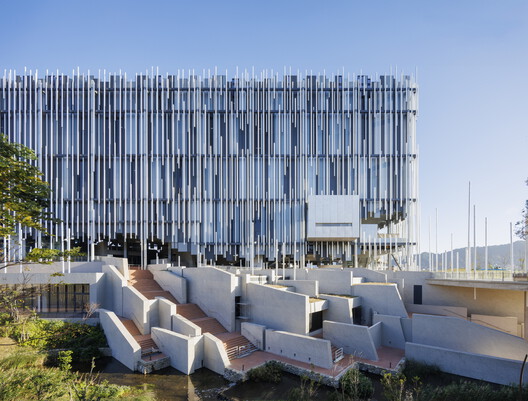 Where Form Speaks Volumes: 7 Buildings to Explore Taiwan's Unique Cultural Architecture - Image 2 of 9