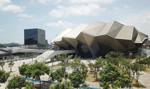 Where Form Speaks Volumes: 7 Buildings to Explore Taiwan's Unique Cultural Architecture - Image 3 of 9
