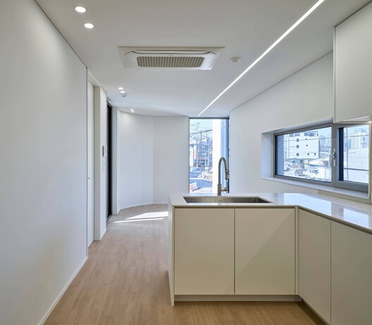 Nabi House / Todot Architects and Partners - Interior Photography, Kitchen, Countertop, Glass, Chair