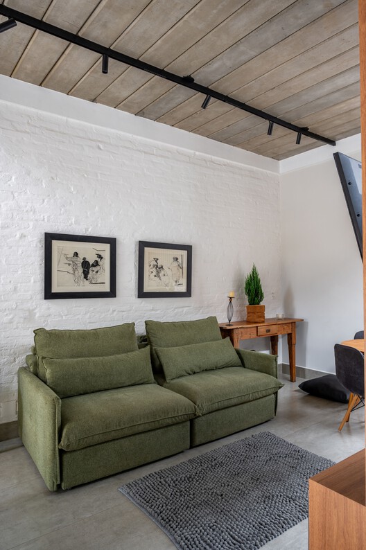 Casa Vila 499 / Vertentes Arquitetura - Fotografia de Interiores, Sala de Estar, Sofá, Madeira, Cadeira, Mesa