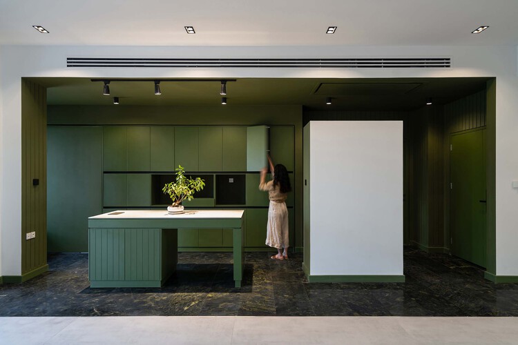 马什哈德“Mian”住宅项目 / Pi architects - 室内图, 厨房, 木头, 灯, 玻璃, 椅子