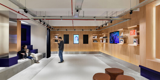 Remy Global Office Interior  / KAT73 - Interior Photography