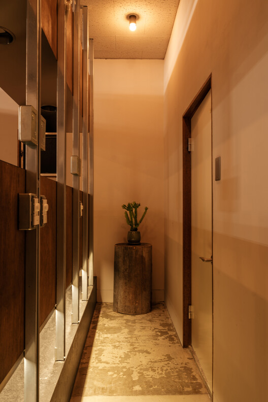 Alternative Hair Salon / PERMANENT Co., Ltd. - Interior Photography, Wood, Lighting