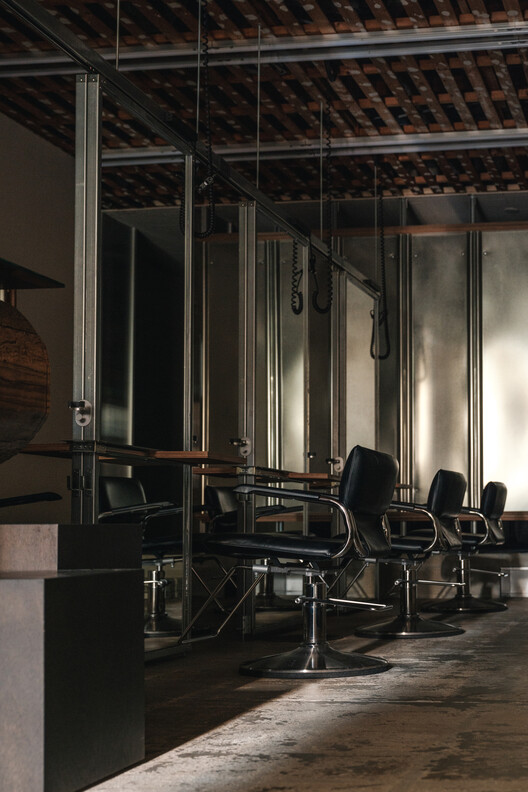 Alternative Hair Salon / PERMANENT Co., Ltd. - Interior Photography, Lighting, Chair
