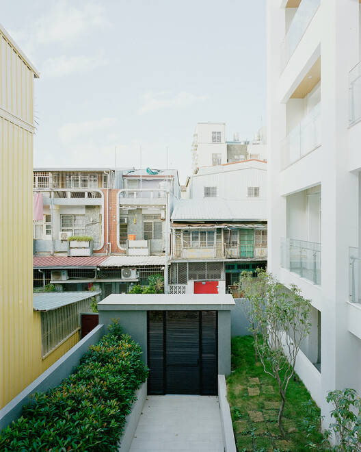 Apartment #1 / B+P Architects - Exterior Photography, Balcony, Courtyard
