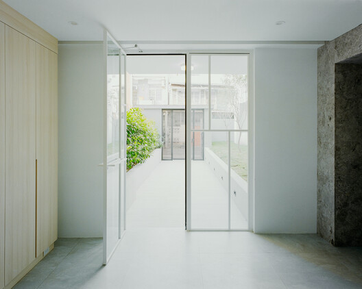 Apartment #1 / B+P Architects - Interior Photography, Door, Glass