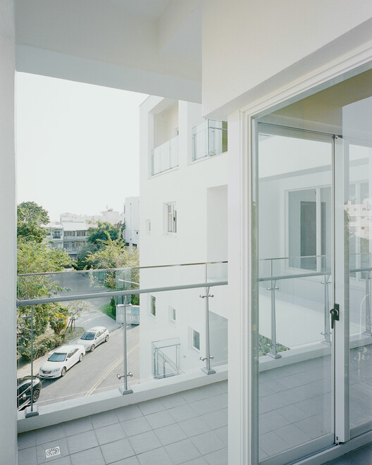 Apartment #1 / B+P Architects - Interior Photography, Balcony, Handrail