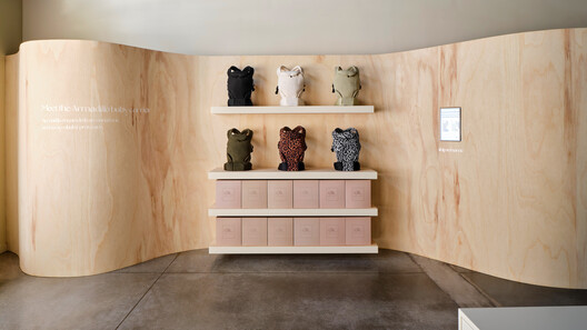 Bumpsuit Store / Fox Fox Studio - Interior Photography, Closet, Wood