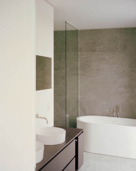 LIH Residence / Atelier Rampazzi - Interior Photography, Bathroom, Bathtub, Sink, Glass