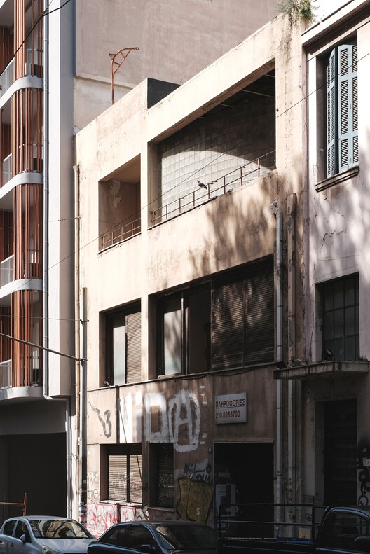 XT97 Modernist Housing / Lara Vartzioti - Interior Photography, Concrete