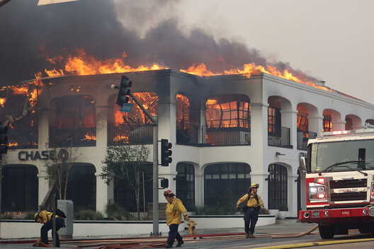 Architecture Now: Urban Updates from Madrid to L.A. on Climate, Policy, and Recovery - Image 4 of 7