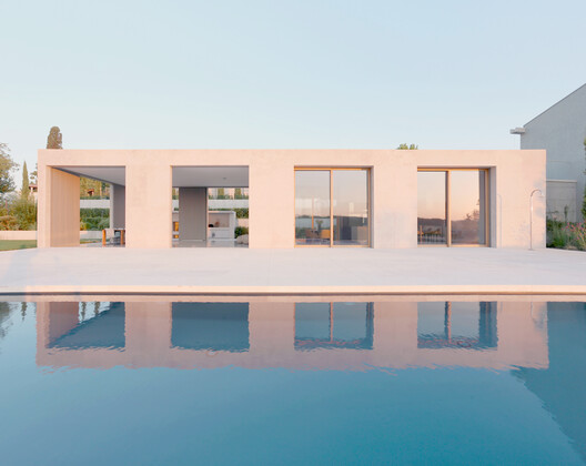 House with Pavilion / Arhitekti Počivašek Petranovič - Exterior Photography, Concrete